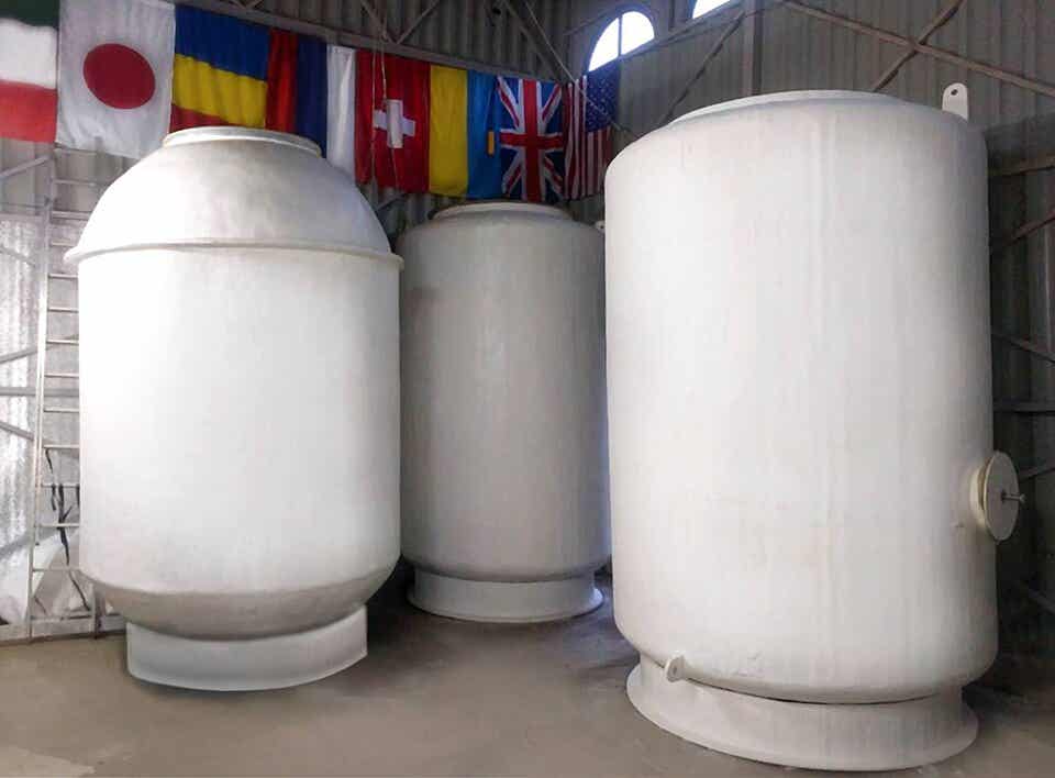 File:Kriorus Inside, Cryostorage.jpg